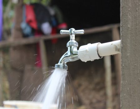 Acceso de agua para consumo